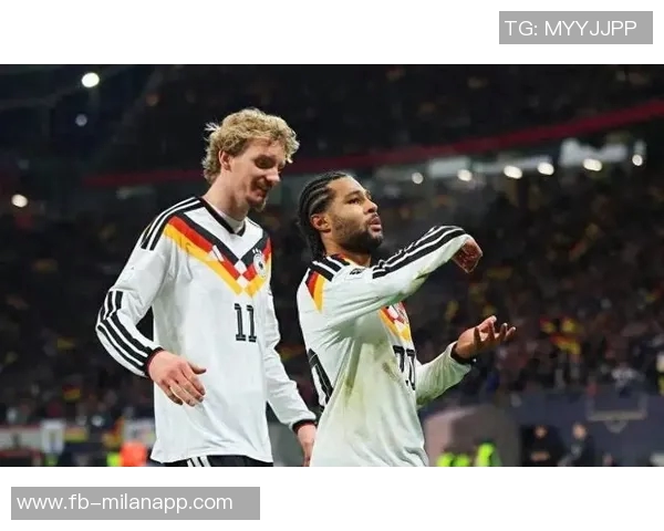 拜仁与格纳布里洽谈降薪续约至2028年球员表示双方正在积极沟通 拜仁与格纳布里洽谈降薪续约至2028年球员表示双方正在积极沟通