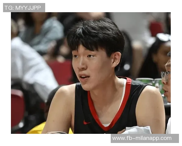 杨瀚森半场表现出色背靠背顶住压力贡献8分2板1断展现潜力