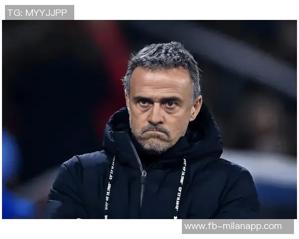 恩里克高度认可马尤卢表现巴黎俱乐部已启动续约谈判